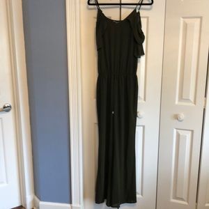 Single Los Angeles cold shoulder Jumpsuit